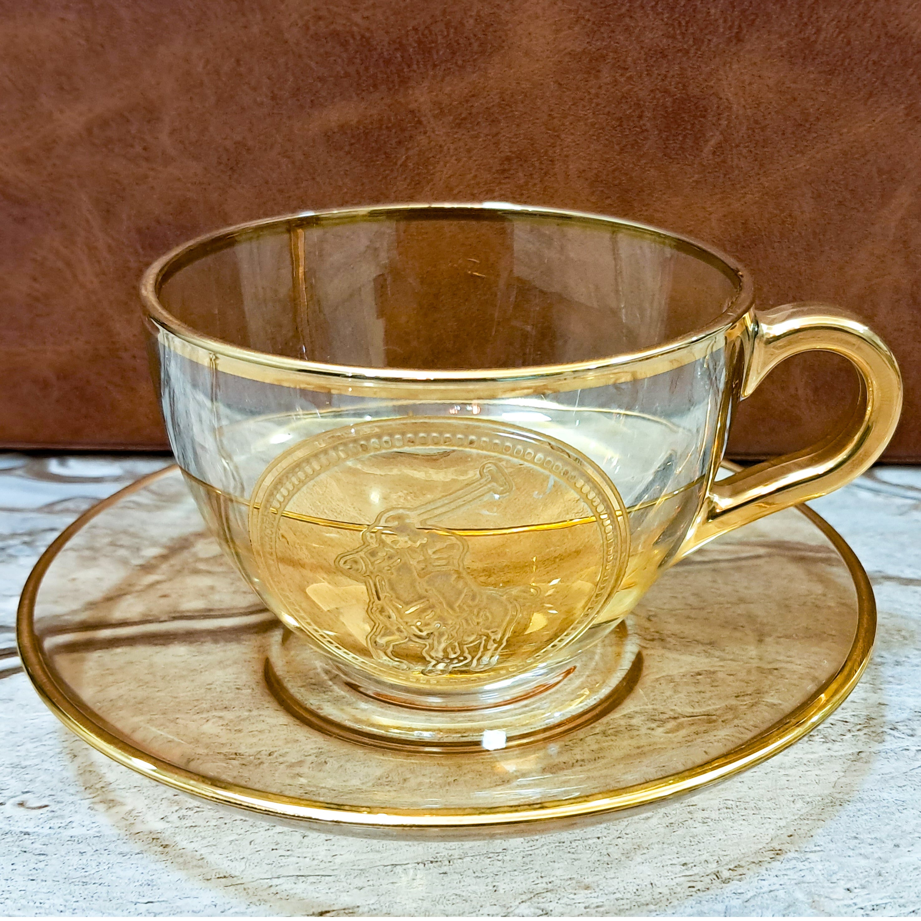 Elegant Gold Cup and Plate Set of 6 (limited edition)