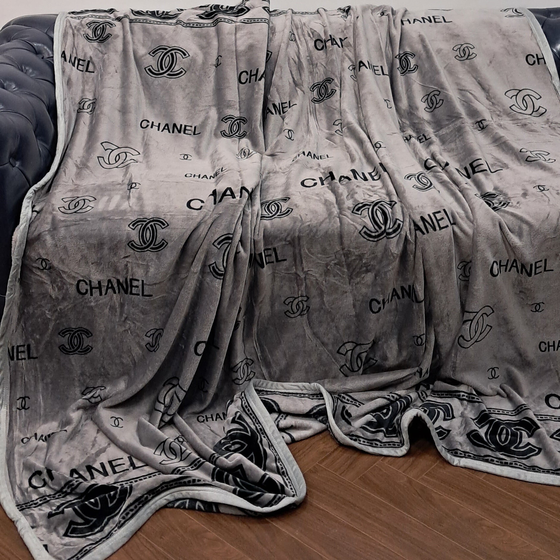Luxury Designer Ac Blanket Perfect For Grandeur Home Décor