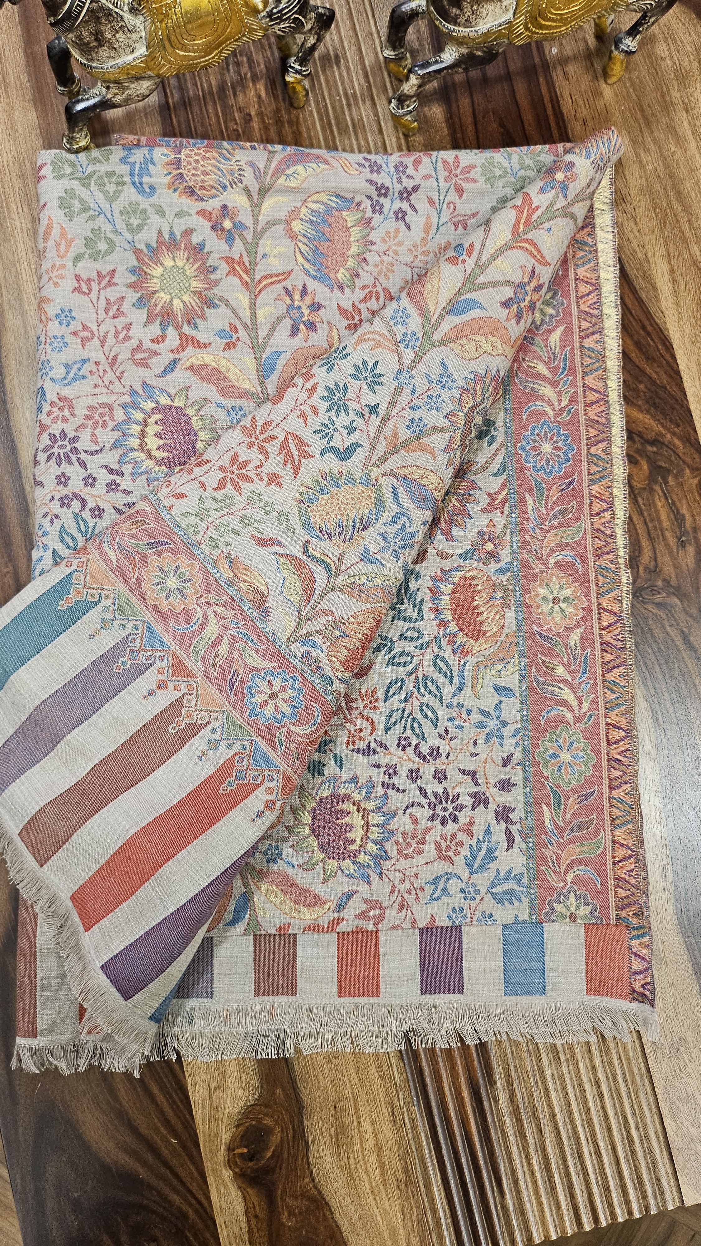 Royal Kanihama Shawl