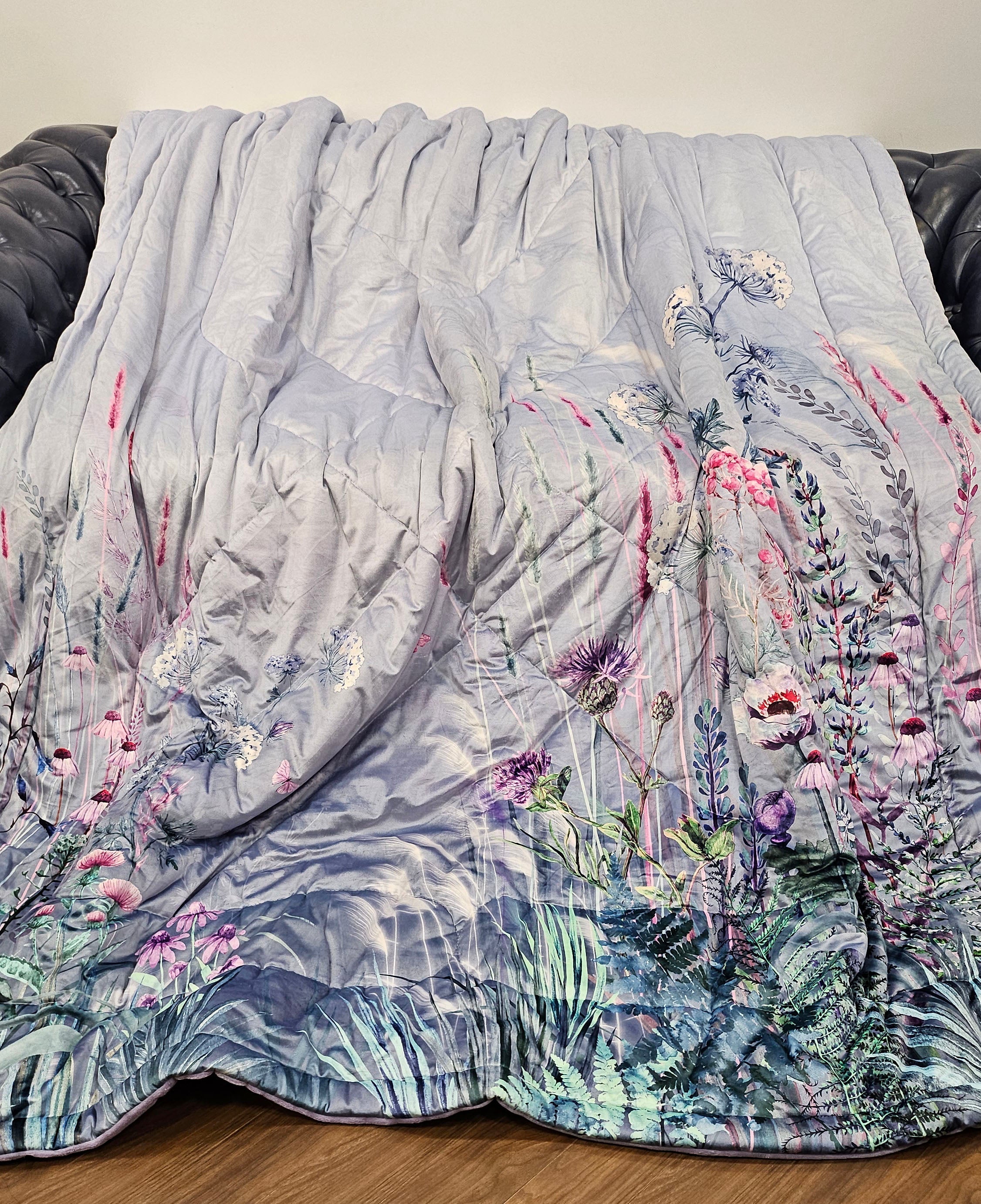Super Soft Velveteen Warm Digital Printed Winter Quilt - 220 x 240 CM