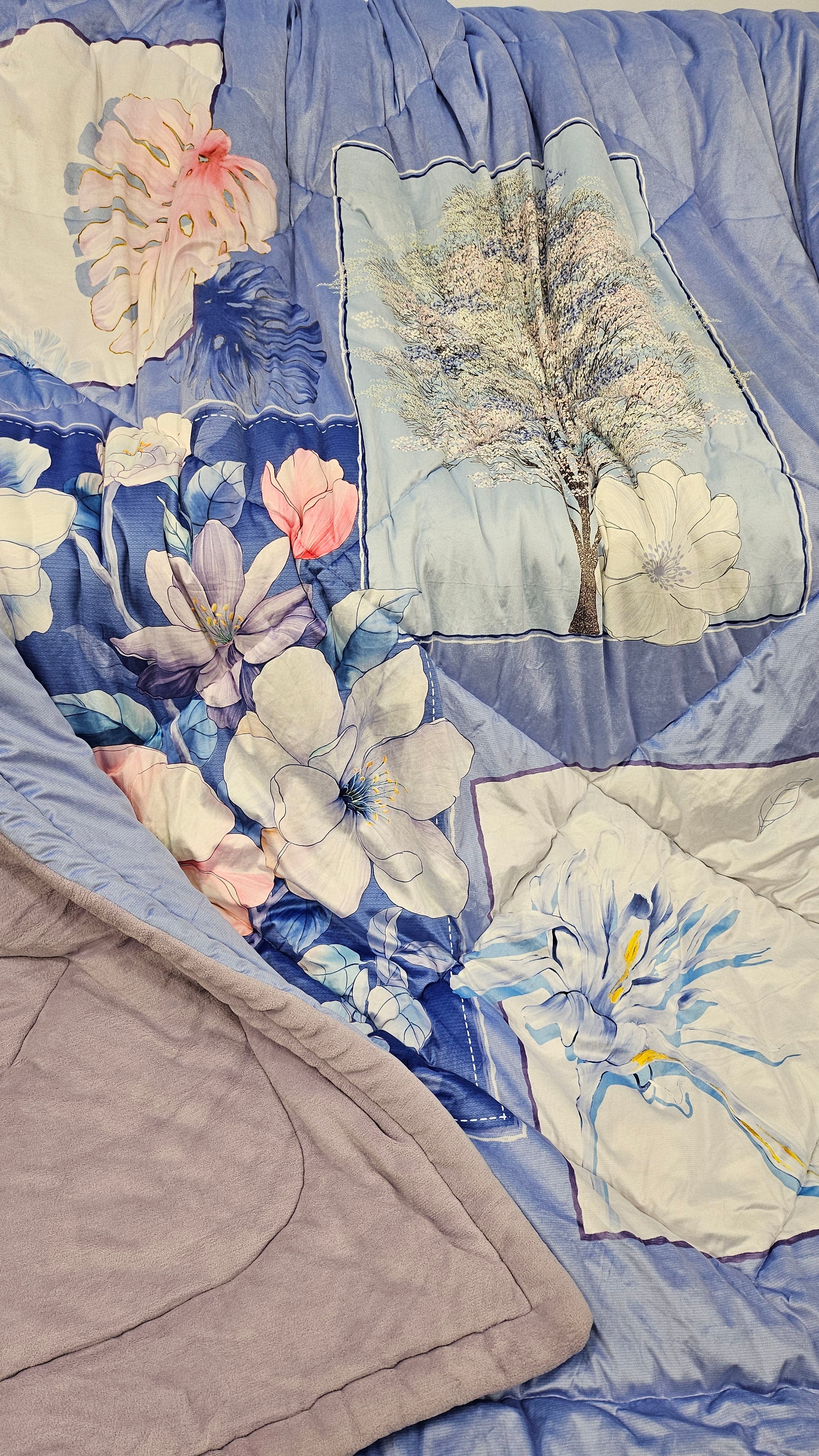 Super Soft Velveteen Warm Digital Printed Winter Quilt - 220 x 240 CM