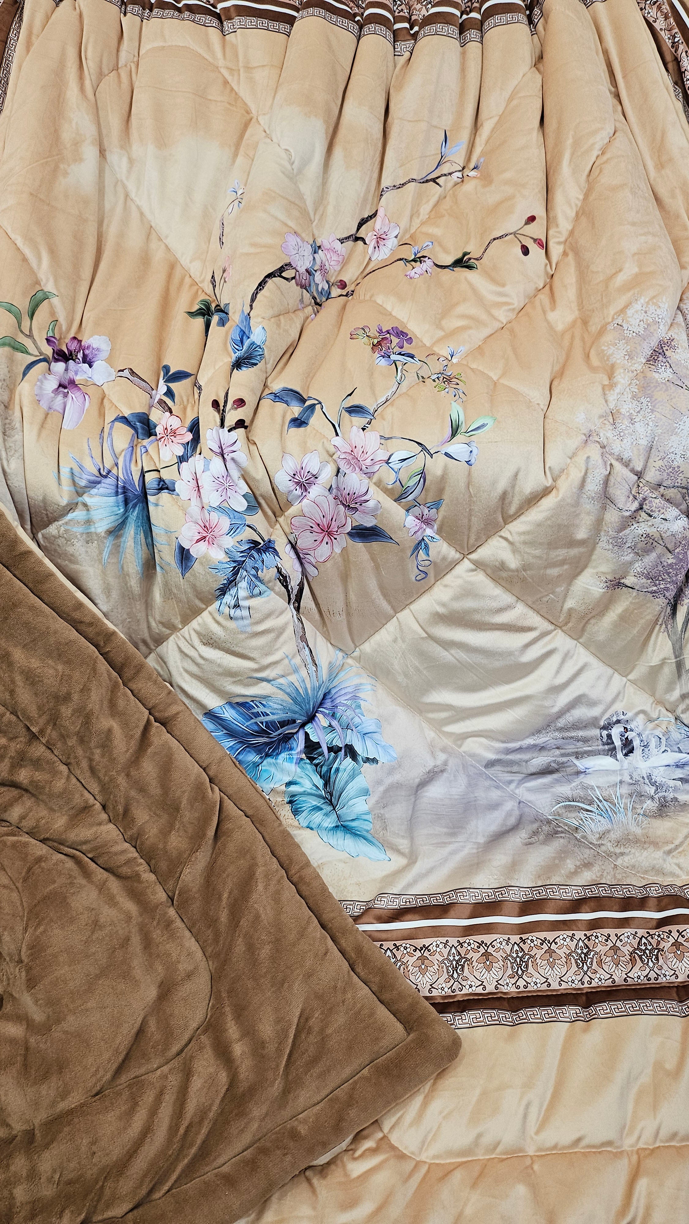 Super Soft Velveteen Warm Digital Printed Winter Quilt - 220 x 240 CM