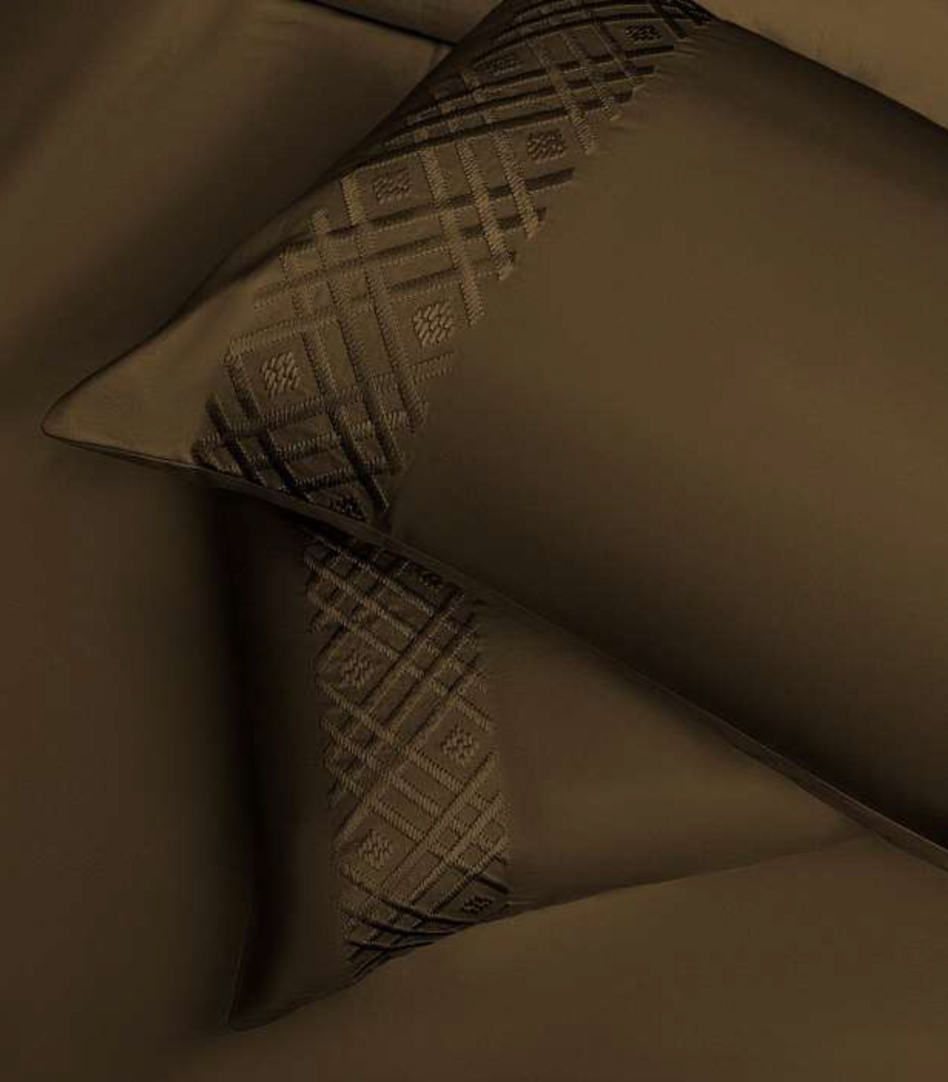 100% Cotton Urban Designer Embroidered 400 TC King Size Double Bedsheet - 275 X 275 CM with 2 Pillow Covers - 3 Pcs Set