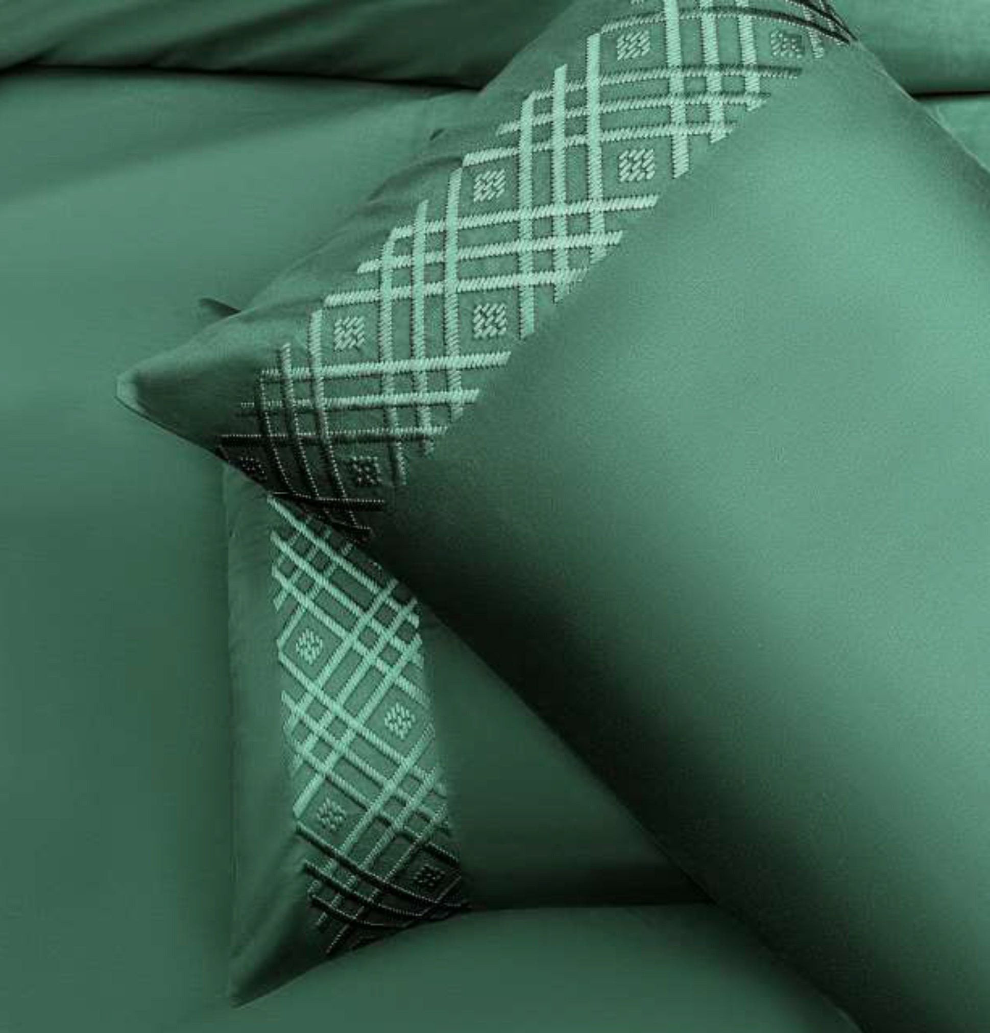 100% Cotton Urban Designer Embroidered 400 TC King Size Double Bedsheet - 275 X 275 CM with 2 Pillow Covers - 3 Pcs Set