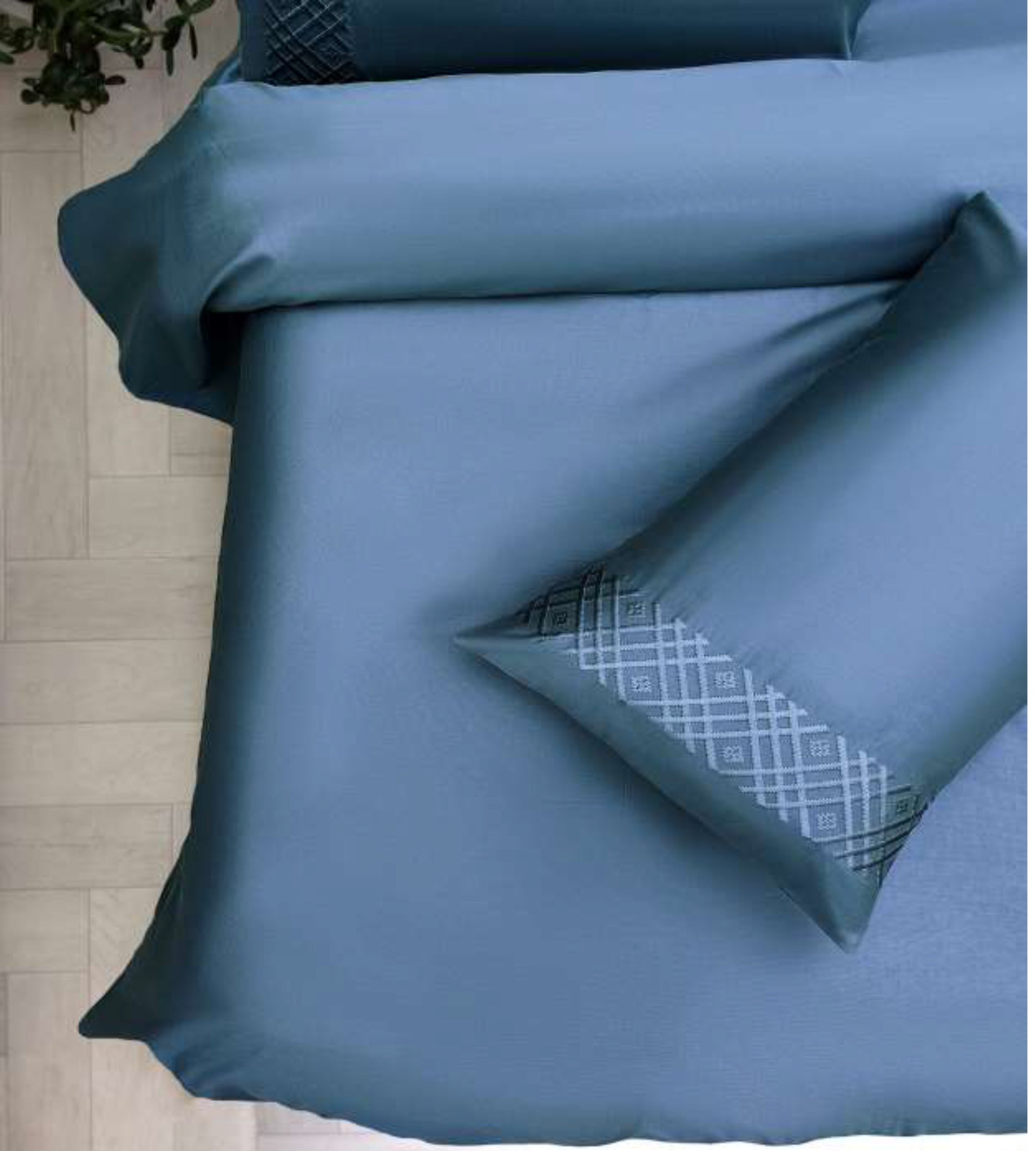 100% Cotton Urban Designer Embroidered 400 TC King Size Double Bedsheet - 275 X 275 CM with 2 Pillow Covers - 3 Pcs Set