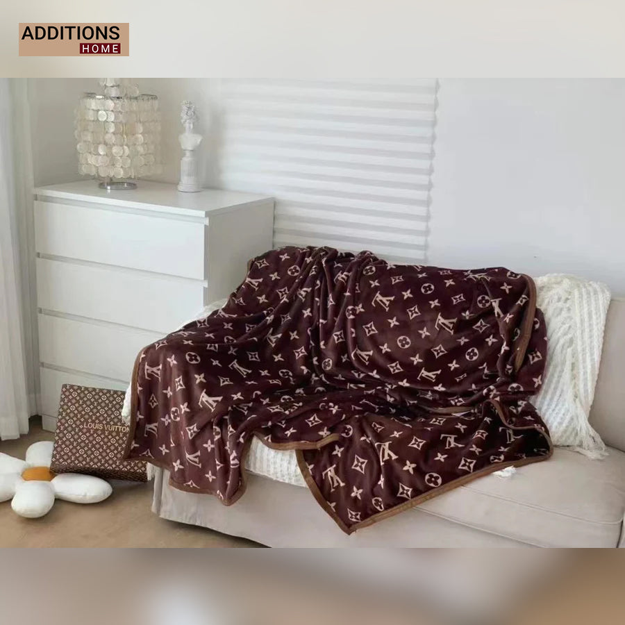 All Seasons Luxury Designer Fur Blanket Perfect For Grandeur Home Décor