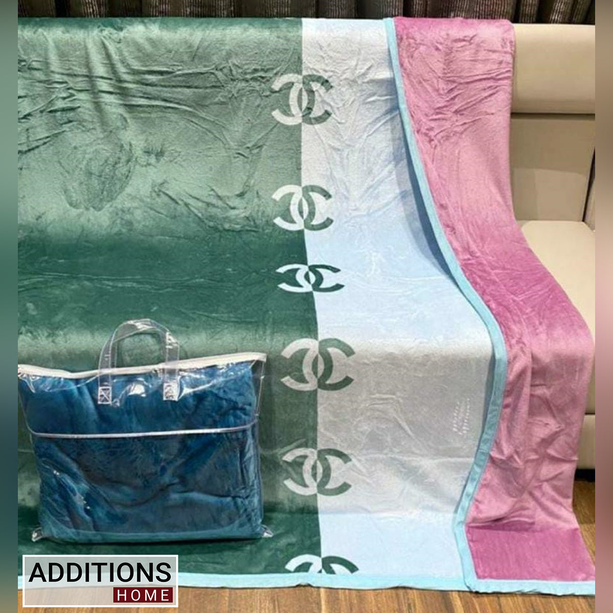 All Seasons Luxury Designer Full Reversible Blanket Perfect For Grandeur Home Décor