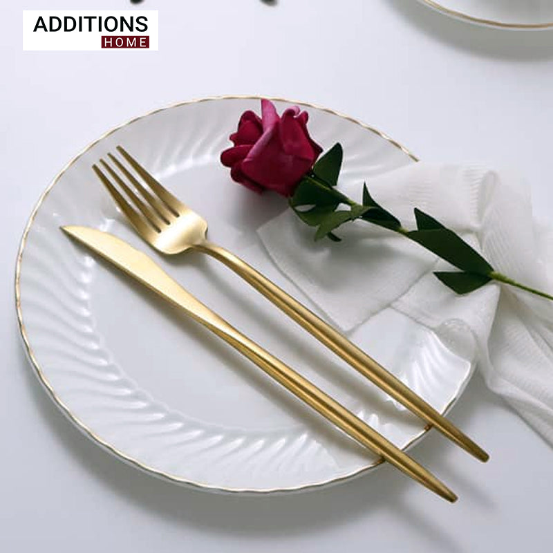 24pcs Luxury Chrome Plated Classic Cutlery Set Dinner Spoon Knives Fork Set Stainless Steel Tableware Dinner Set with Black Gift Box Gold Pleated