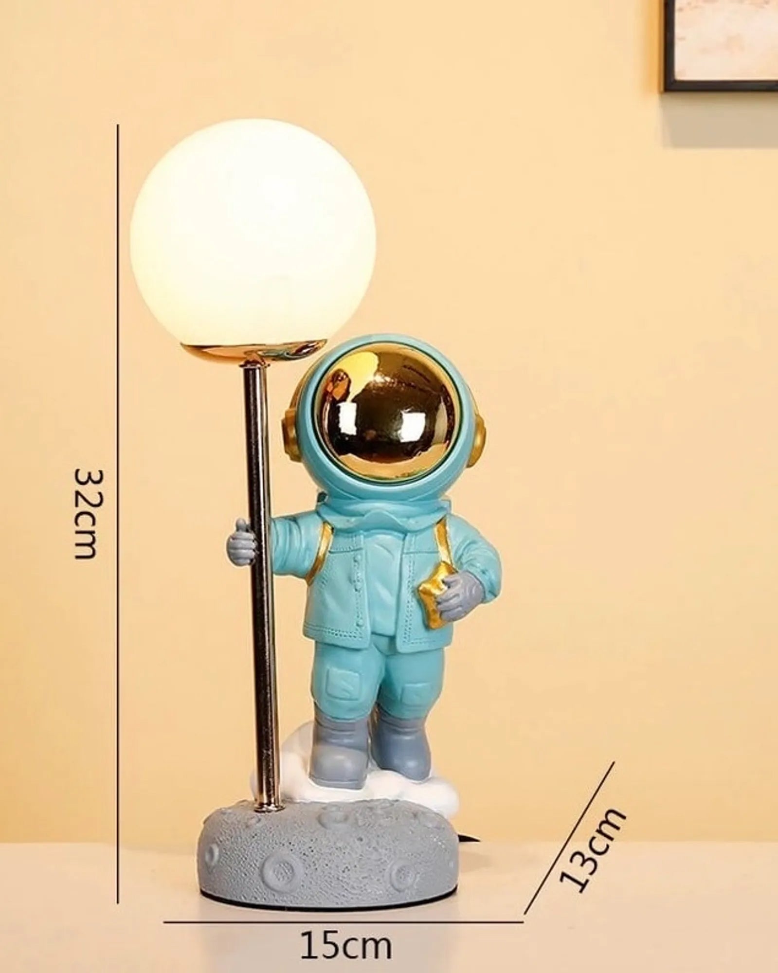 Astronaut Table USB Lamp/Spaceman Bedroom Bedside Light (Blue)
