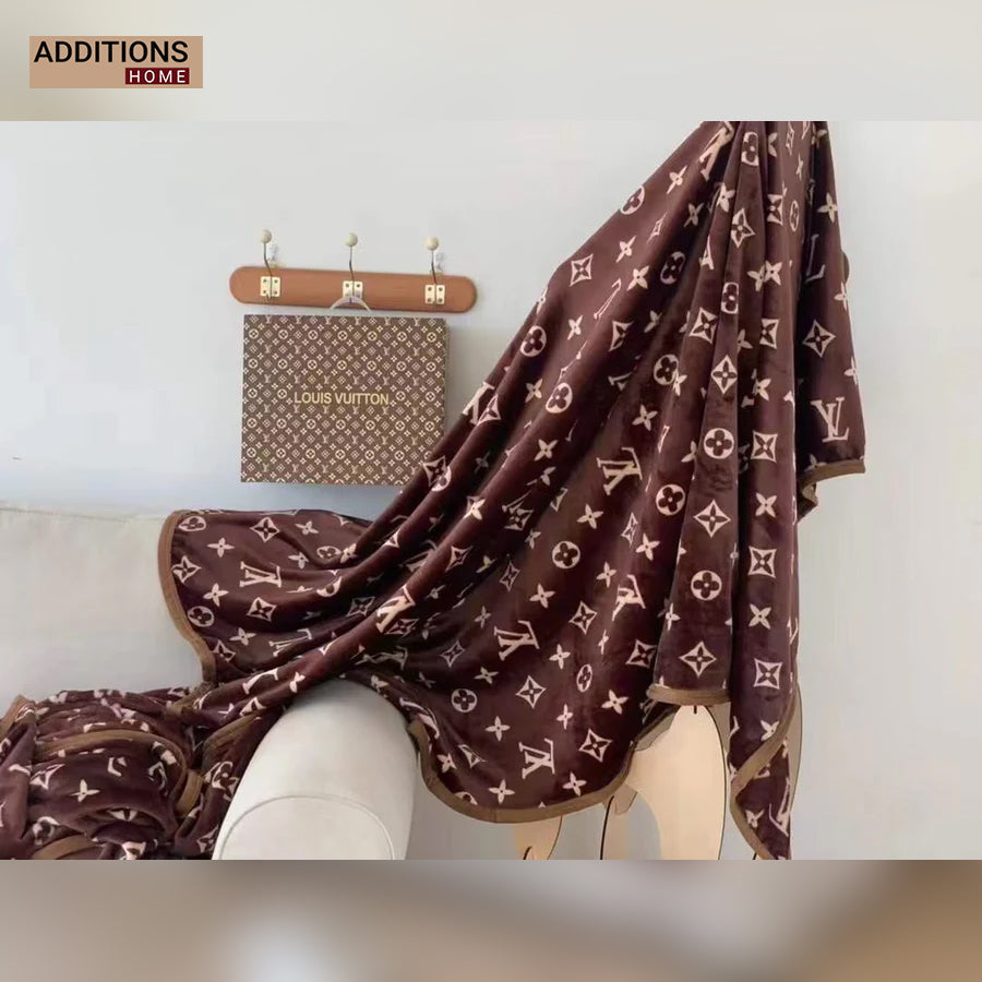 All Seasons Luxury Designer Fur Blanket Perfect For Grandeur Home Décor