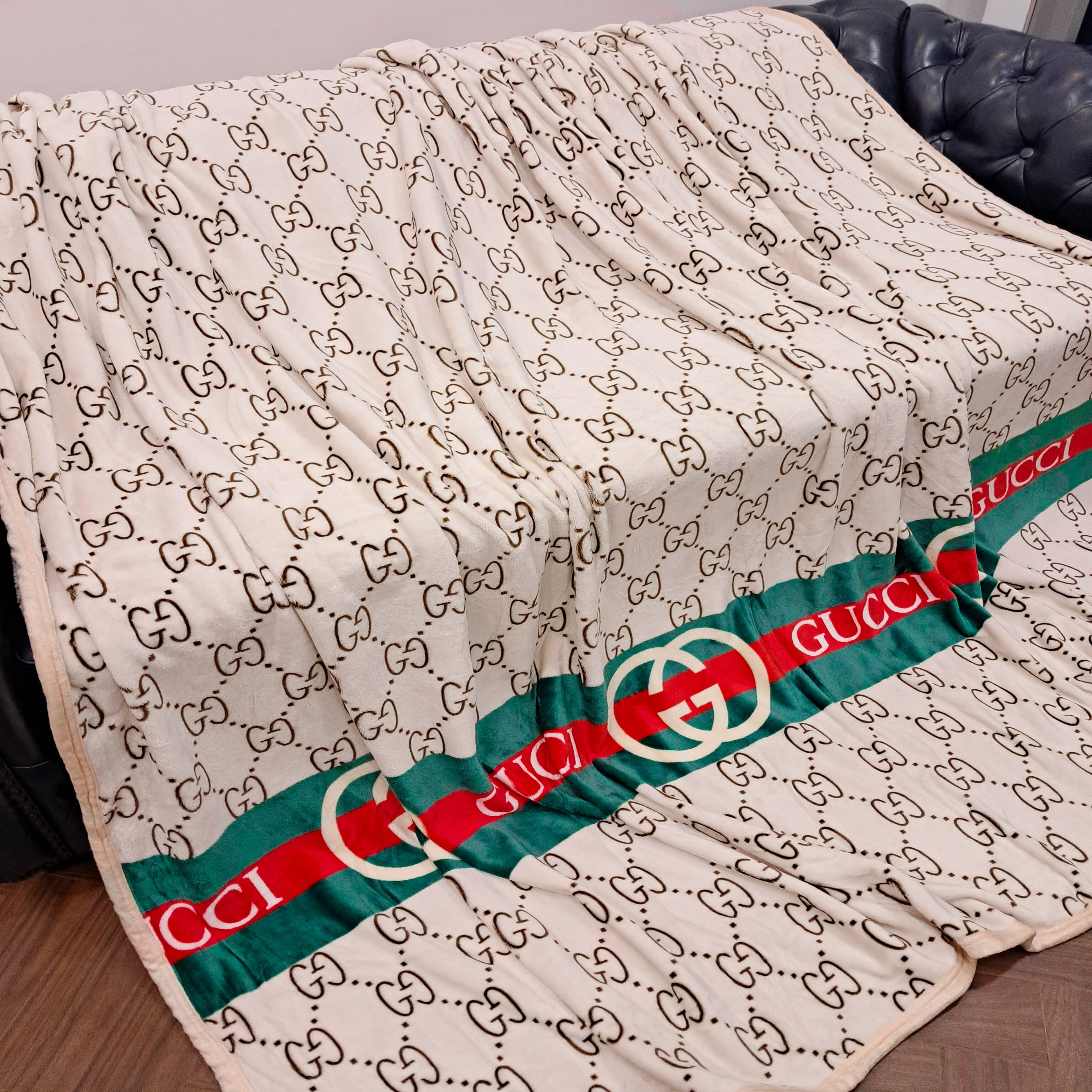 Luxury Designer Ac Blanket Perfect For Grandeur Home Décor