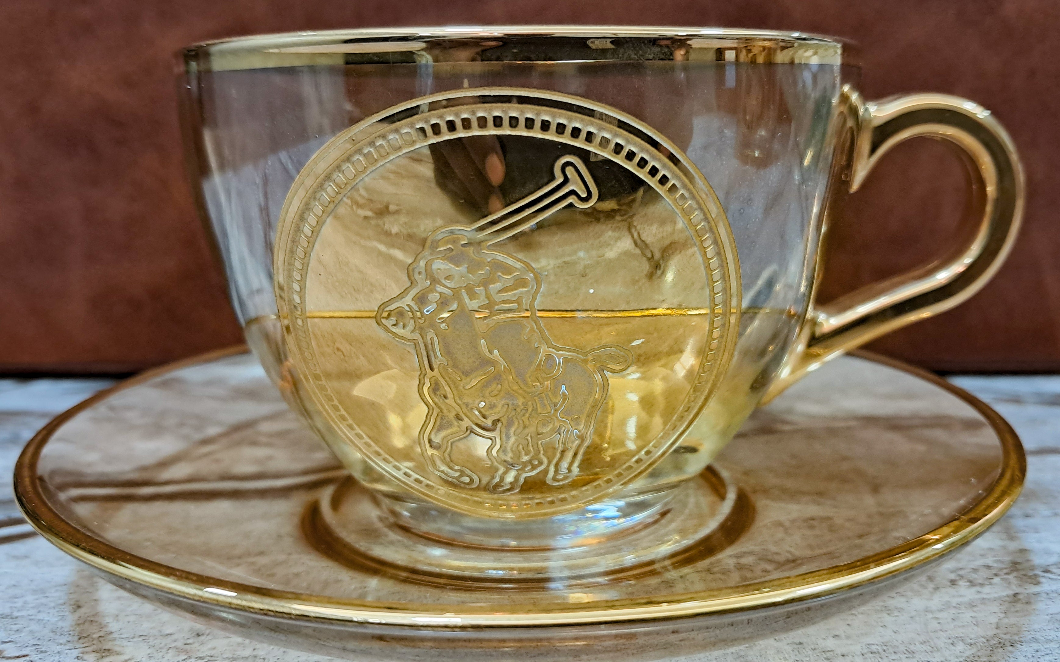 Elegant Gold Cup and Plate Set of 6 (limited edition)