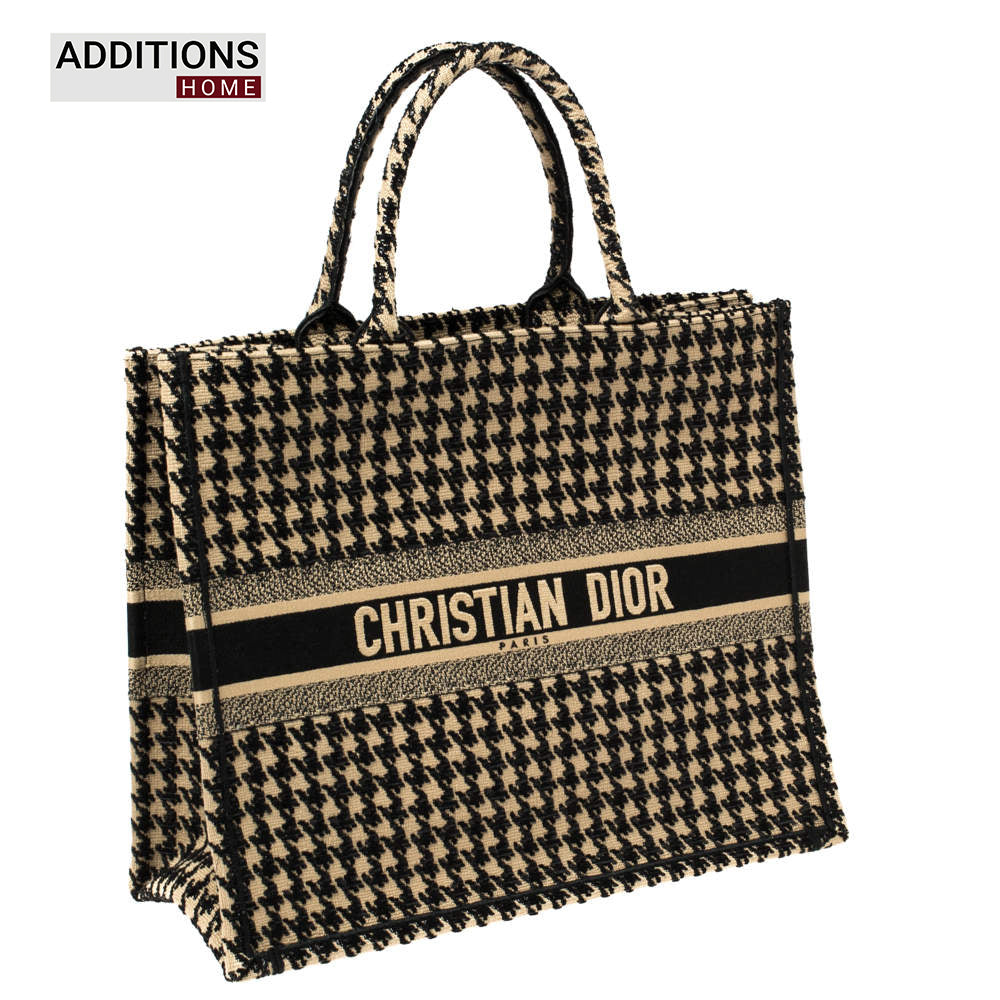 Stylish and Trendy Luxury Premium Tote Bag .(16 inch x 7 inch x 12.5 inch)