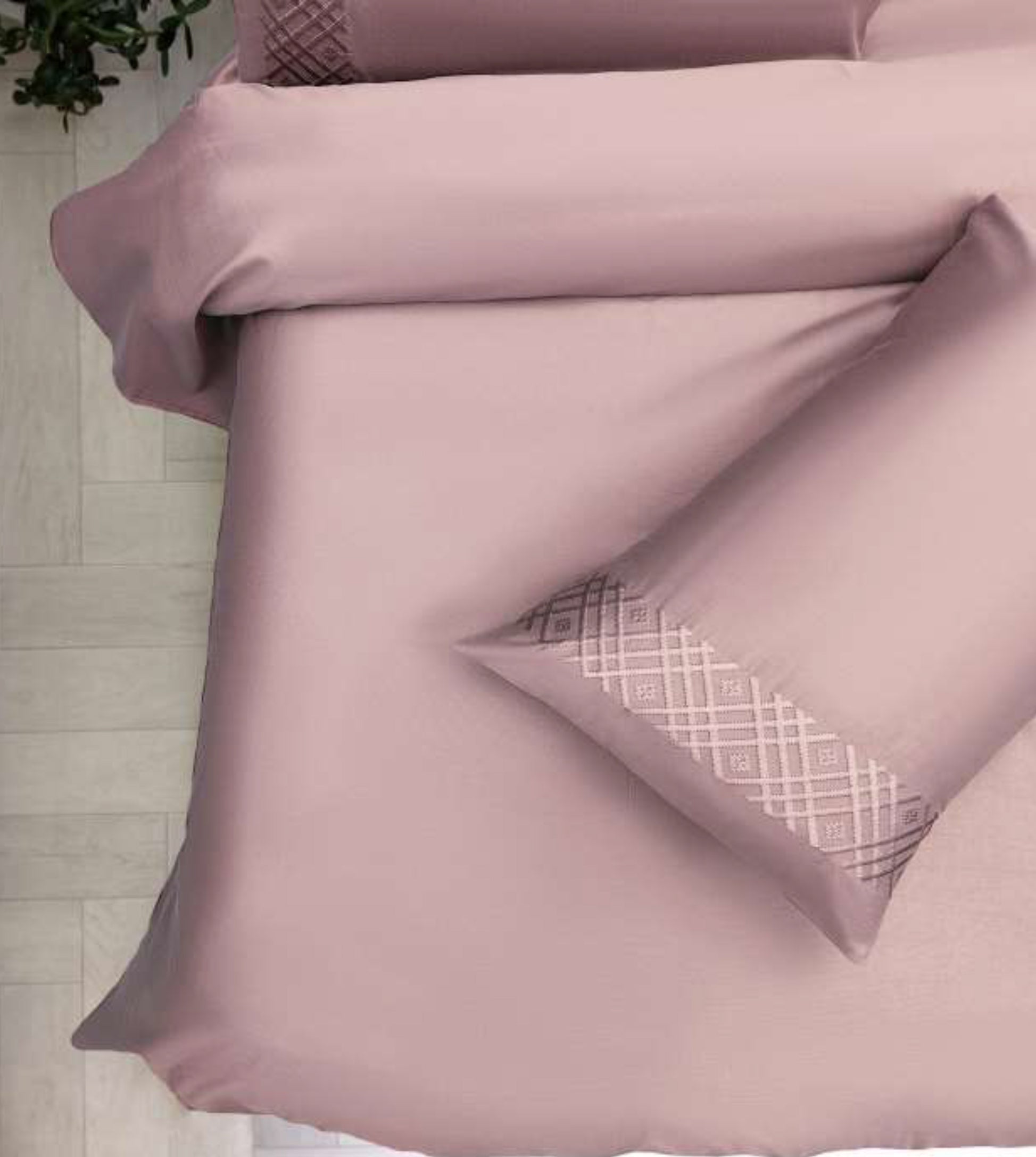 100% Cotton Urban Designer Embroidered 400 TC King Size Double Bedsheet - 275 X 275 CM with 2 Pillow Covers - 3 Pcs Set