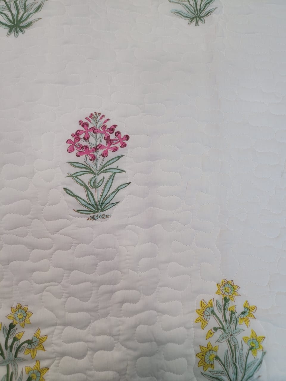 Quilted Bedspread/Coverlet/Bed Cover with 2 Pillow Covers (King Size: 90x108 Inch)