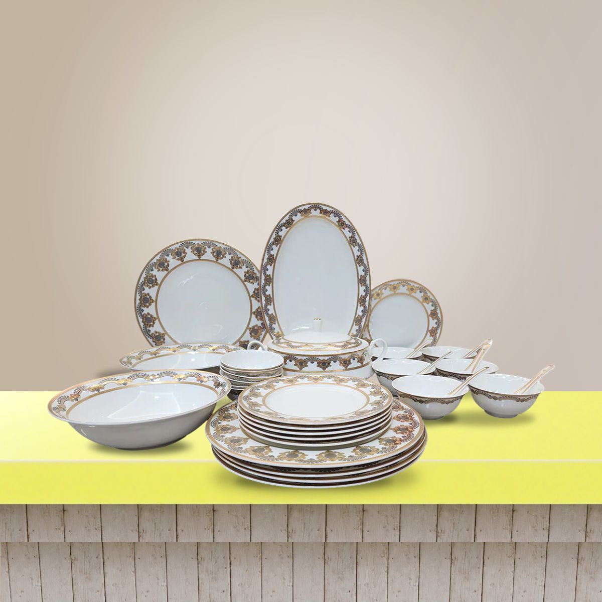 Fine Bone China Dinner Set 24k" Gold Plated 35 PCS.