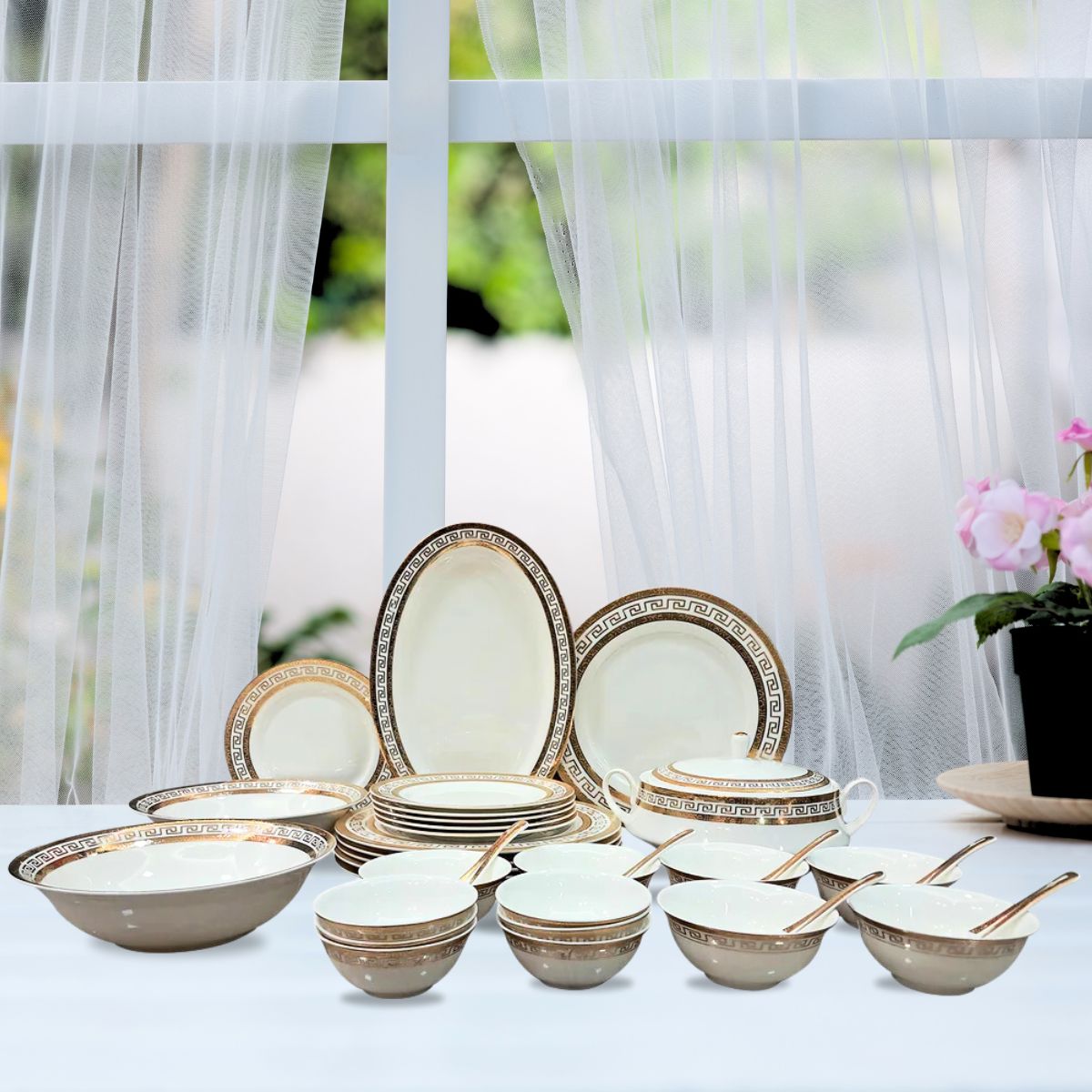 Fine Bone China Dinner Set 24K Real Gold Plated 35 PCS.