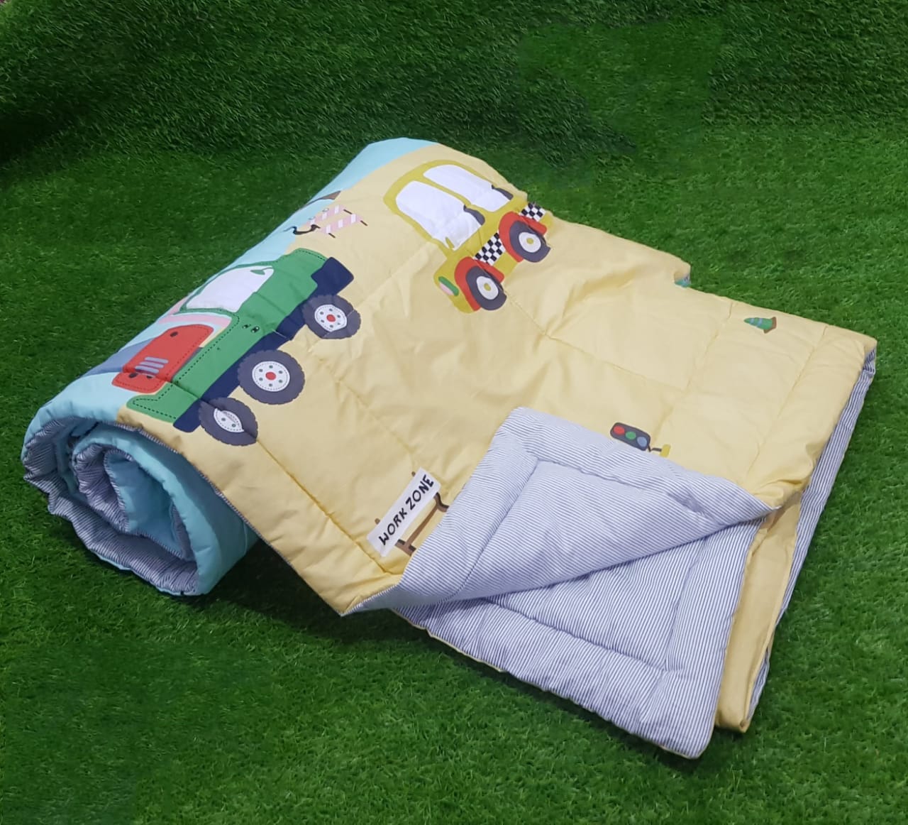 Kids 100% Cotton 350 TC Super King Size 100" X 108" Double Bedsheet and 88" X 96" Comforter with 2 Pillow Covers - 4 Pcs Set