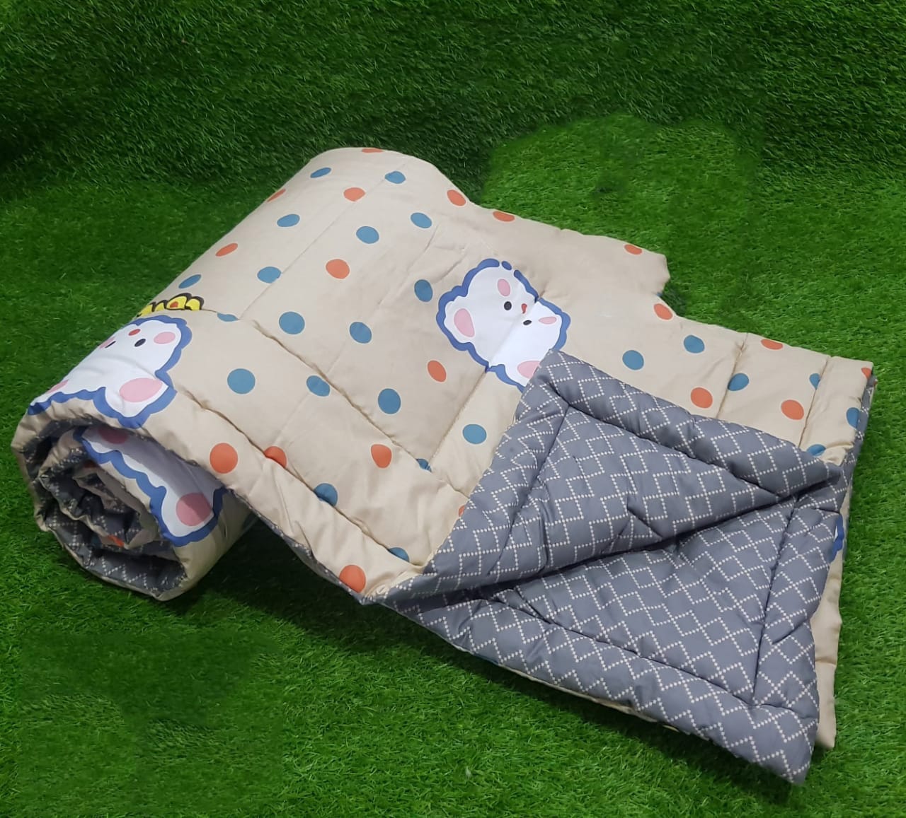 Kids 100% Cotton 350 TC Super King Size 100" X 108" Double Bedsheet and 88" X 96" Comforter with 2 Pillow Covers - 4 Pcs Set