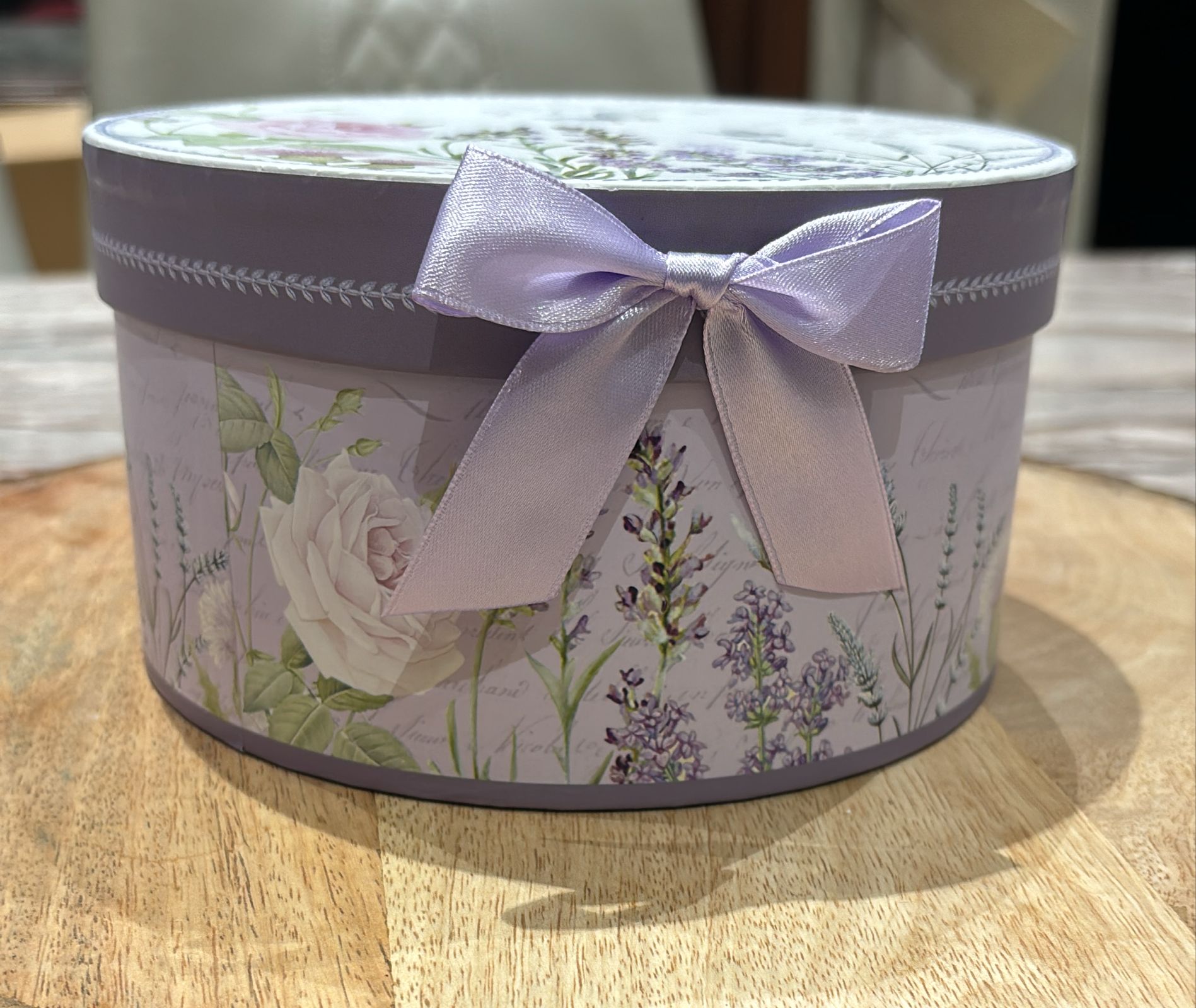 Luxury printed Fine English Bone China Cup & Saucer with Gift Box (Set of 6 PC)