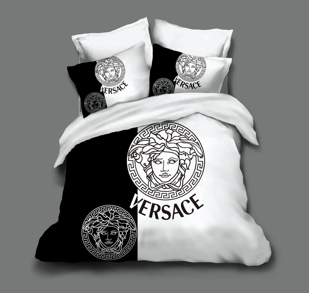 Premium Velveteen designer King Size Double Bedsheet 100 X 108 Inches  with Pillow Covers Pcs Set