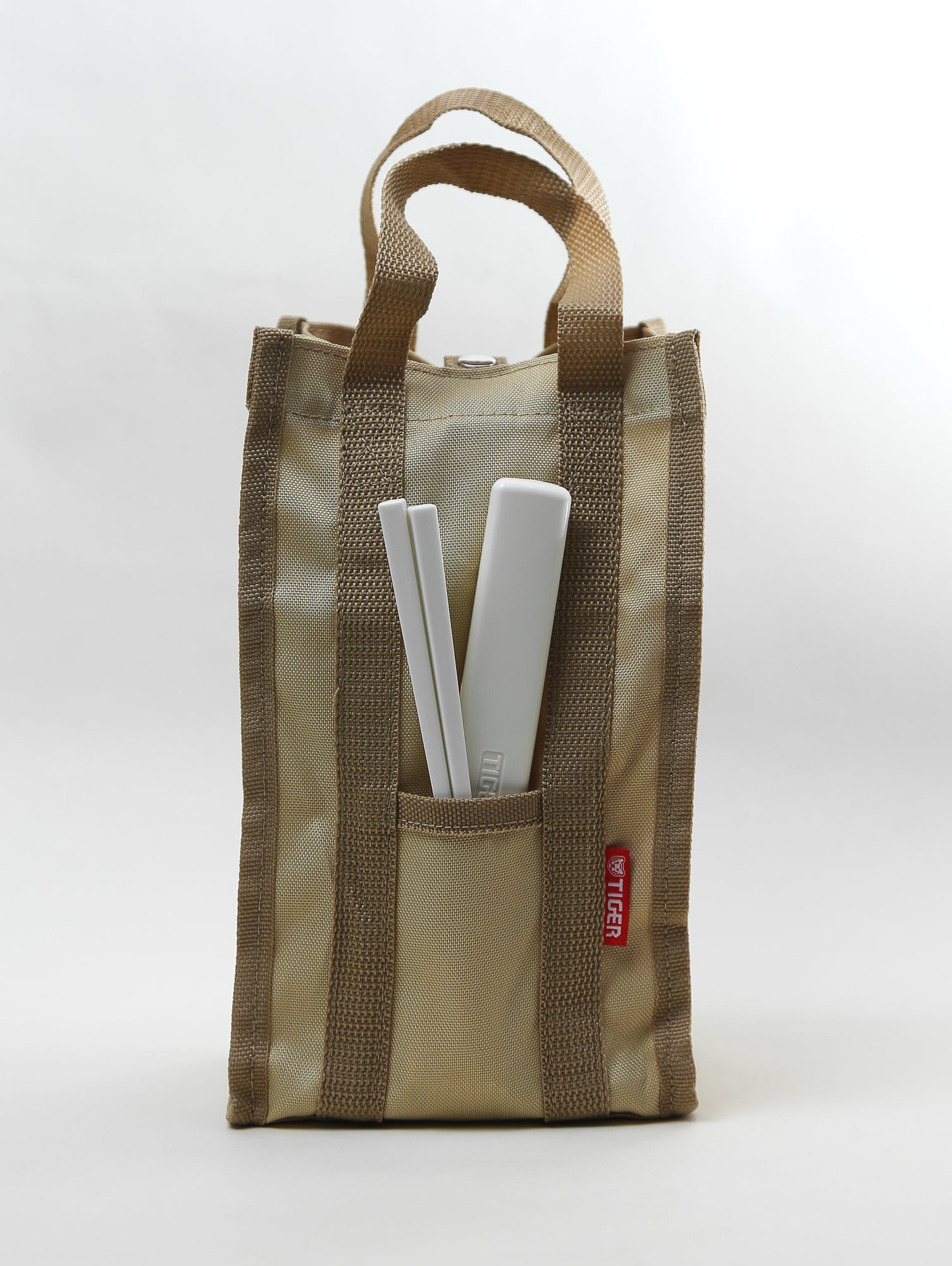 Light Pink Tiger Insulated Lunch Box with Bag – Made in Japan | Perfect for Gifts & Bulk Orders