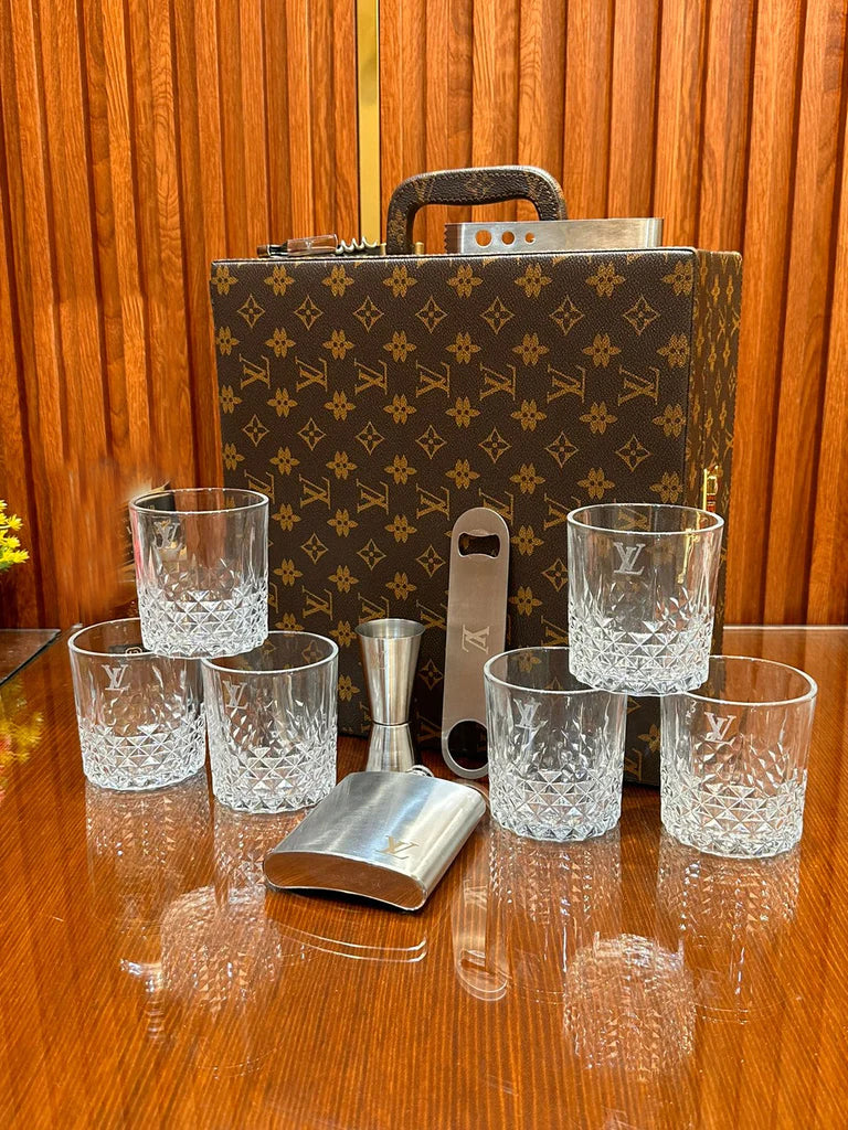 Premium Bar Set With Portable Leather Case.