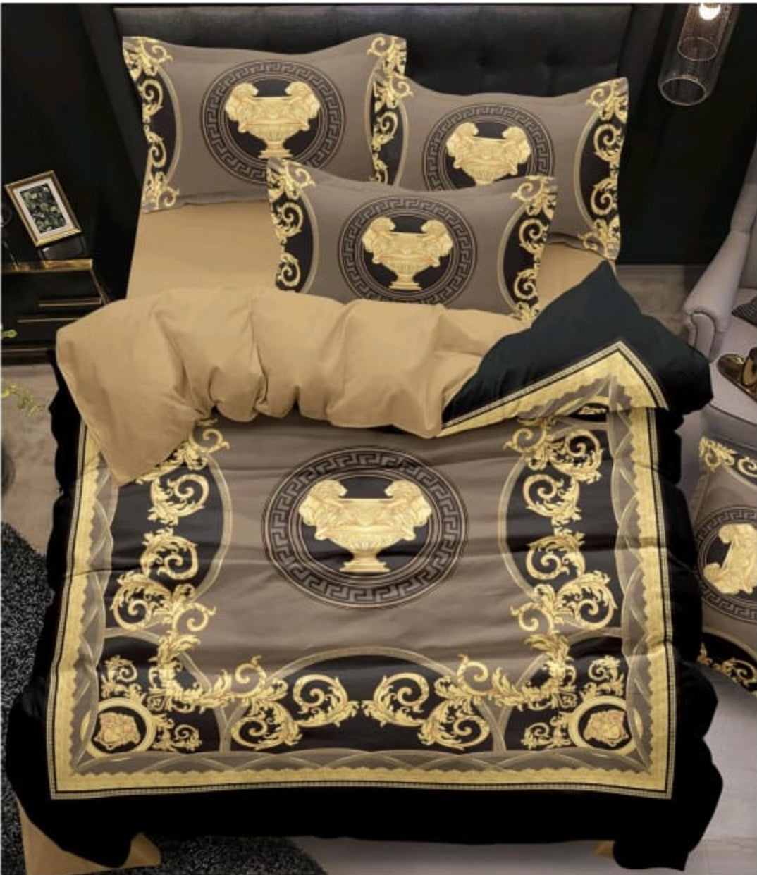 New 100% Comfortable 220 TC King Size Double Bedsheet Digital Print - 275 X 275 CM with 2 Pillow Covers - 3 Pcs Set