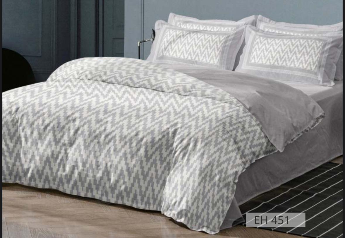 Spread Spain 220 TC Micro Fibre Super King Size Bedsheet - 108" X 108"