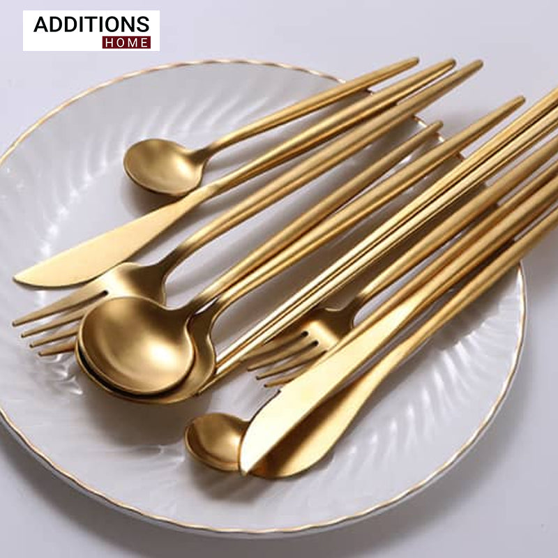 24pcs Luxury Chrome Plated Classic Cutlery Set Dinner Spoon Knives Fork Set Stainless Steel Tableware Dinner Set with Black Gift Box Gold Pleated