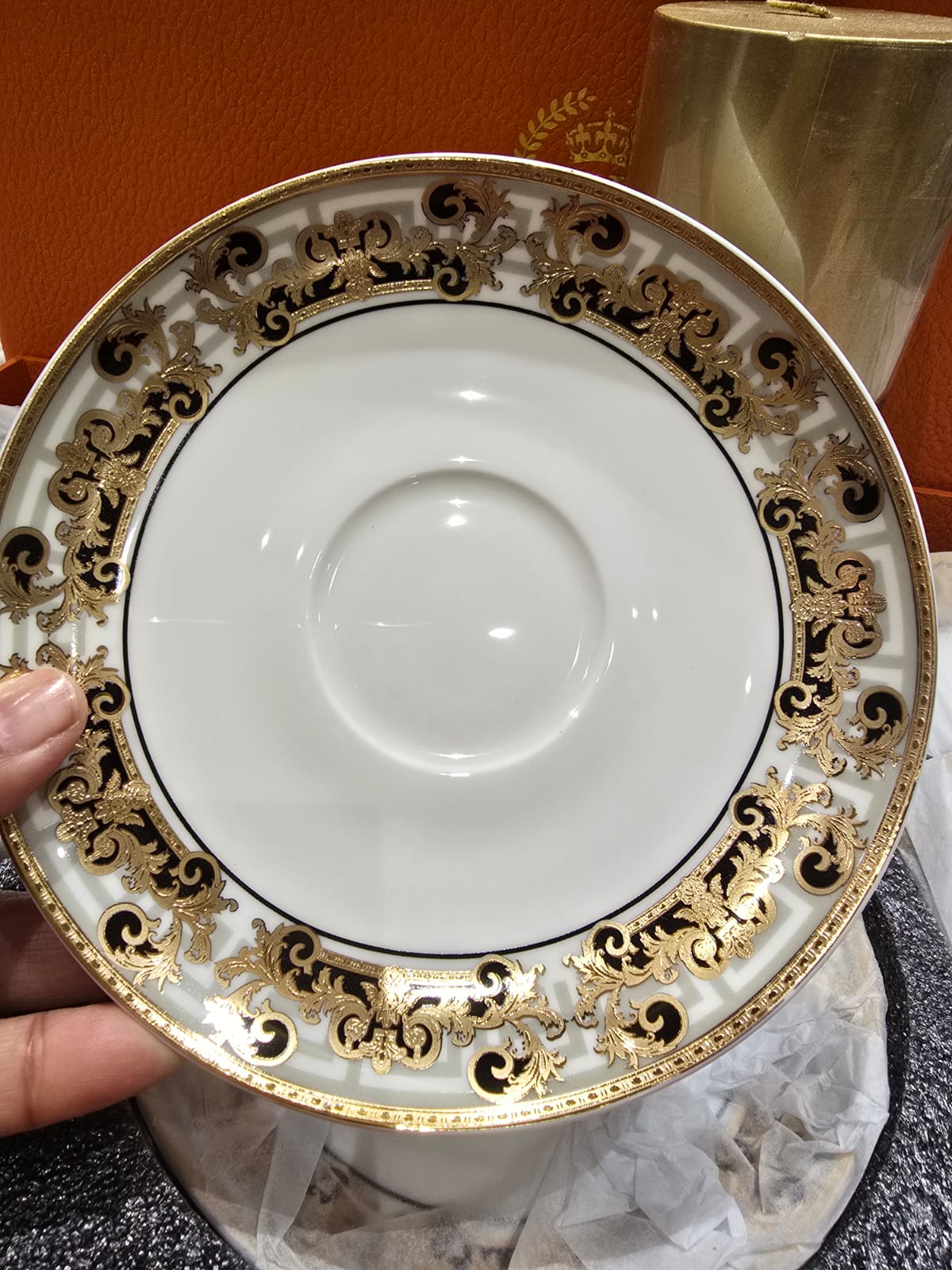 Luxury Fine Bone China Gold-Plated Cups and Saucers Set of 6 (Made in Japan)