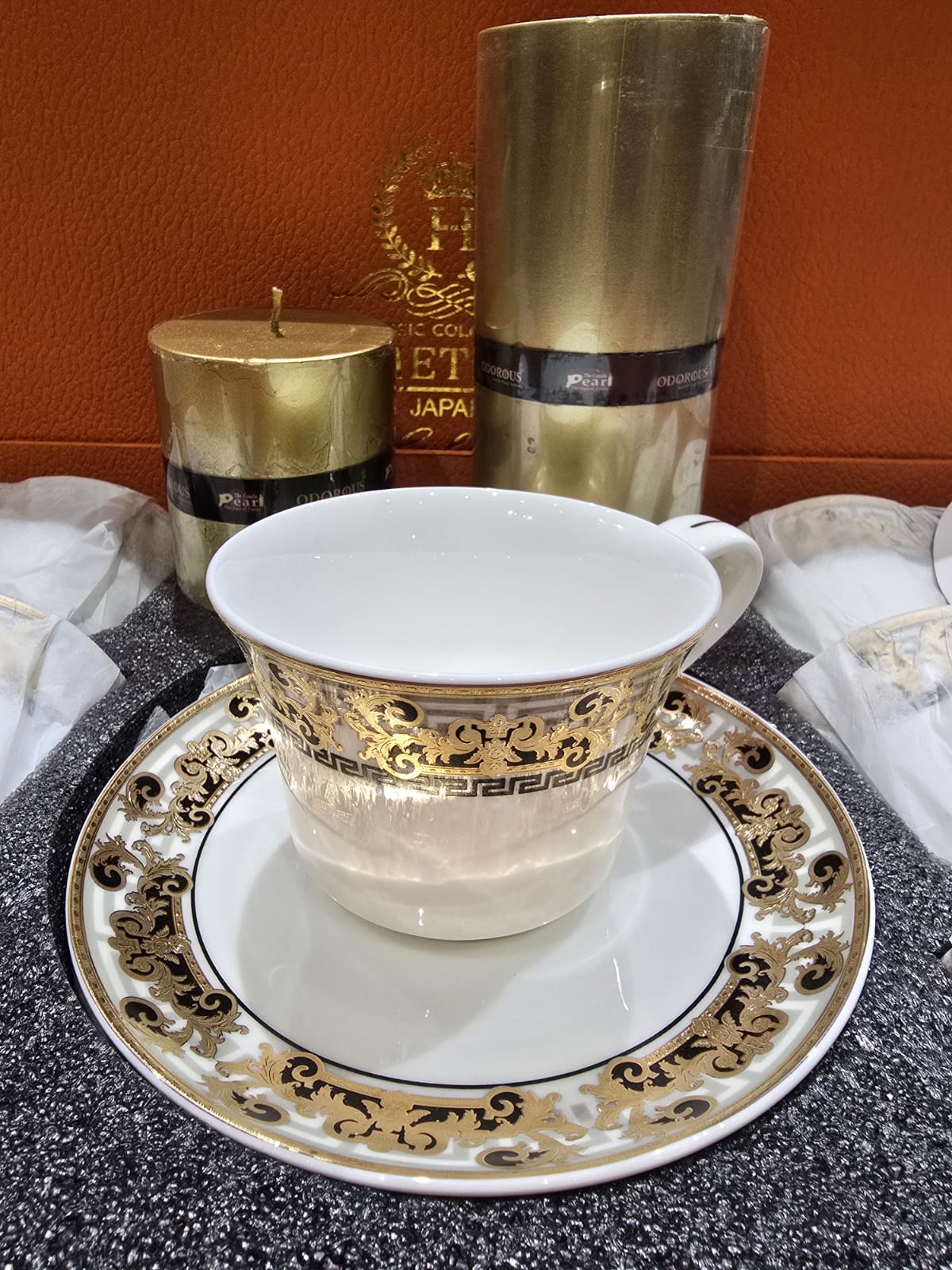 Luxury Fine Bone China Gold-Plated Cups and Saucers Set of 6 (Made in Japan)