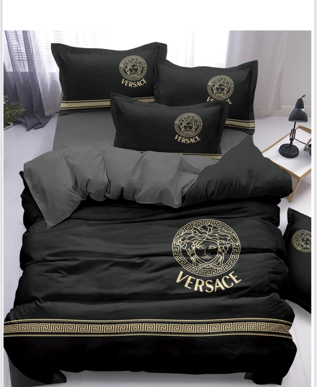 New 4 PCS Comforter With Matching King Size Double Bedsheet  - 275 X 275 CM with 2 Pillow Covers