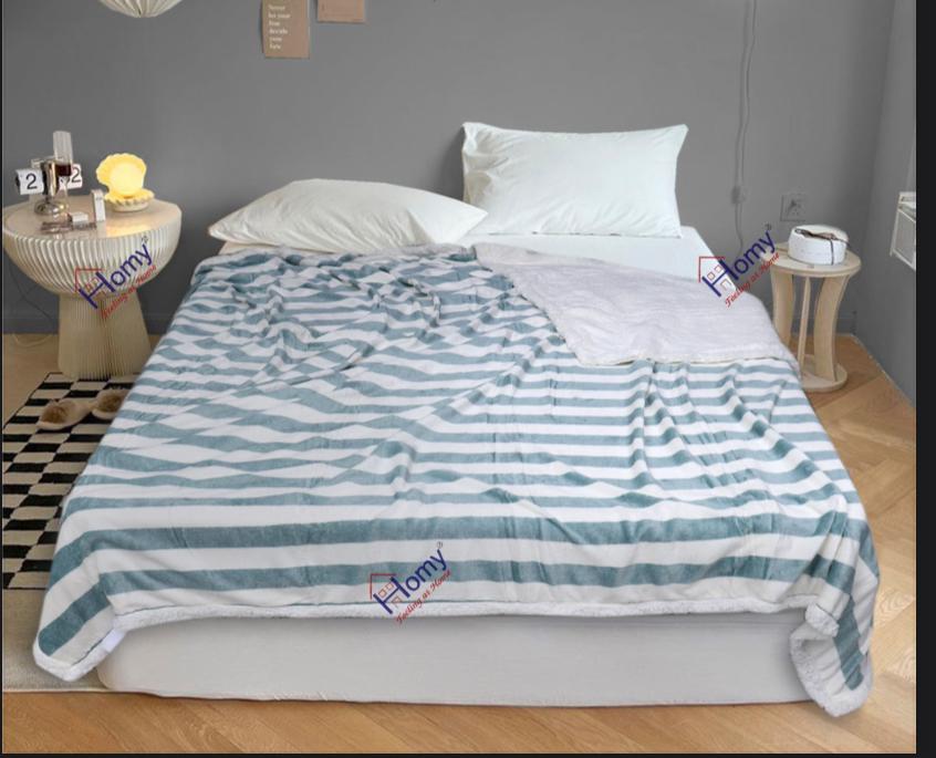 Printed  Winter Mink Warm Blanket with Sherpa Back Double Bed 220 x 240 Cms