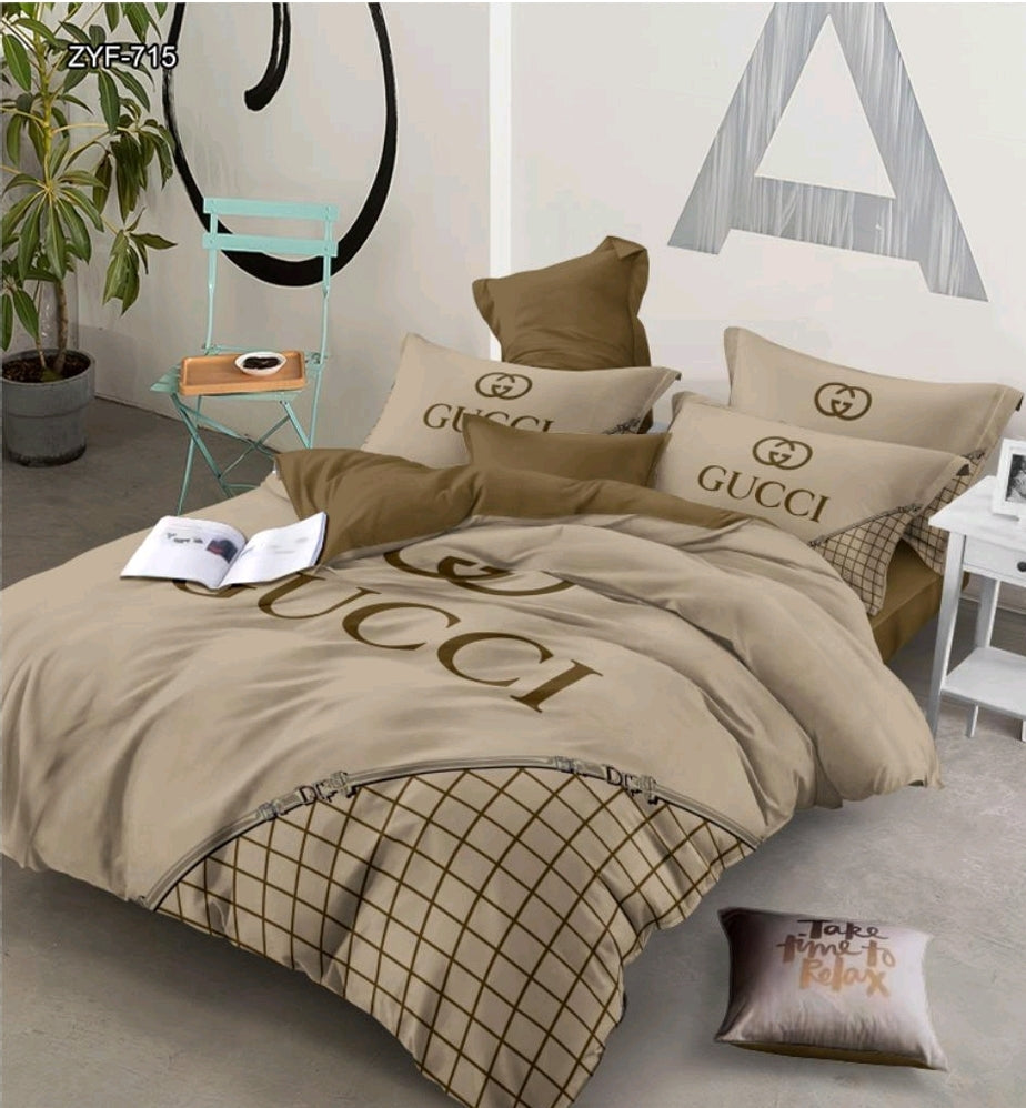New 4 PCS Comforter With Matching King Size Double Bedsheet  - 275 X 275 CM with 2 Pillow Covers